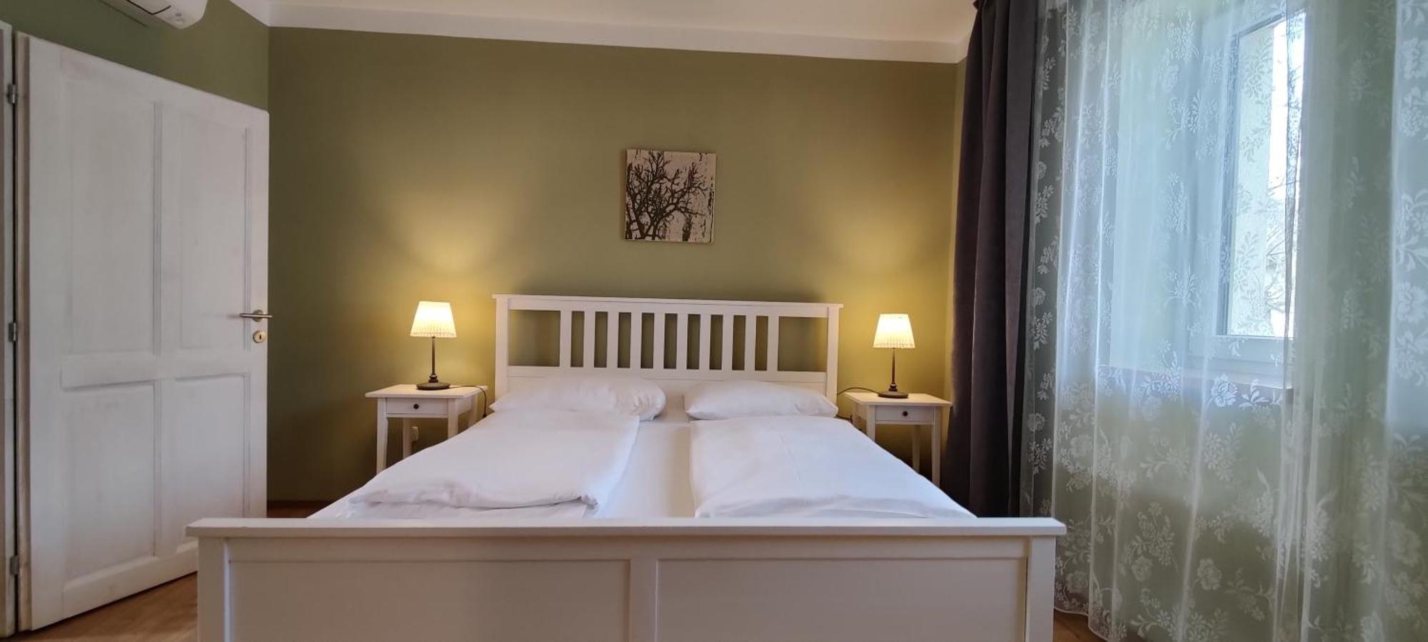 Sabines Apartments Ferienwohnungen Frauenkirchen Exteriér fotografie