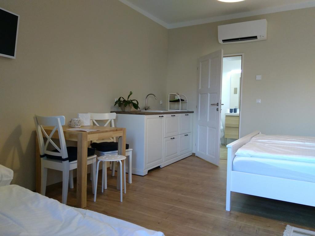 Sabines Apartments Ferienwohnungen Frauenkirchen Exteriér fotografie