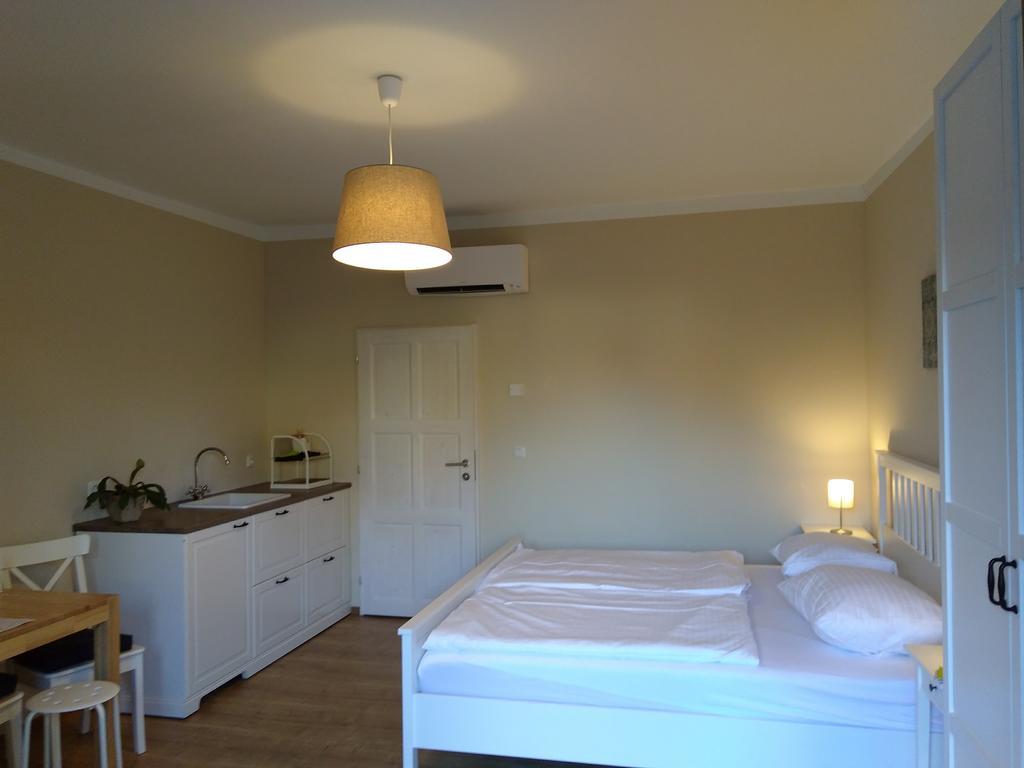 Sabines Apartments Ferienwohnungen Frauenkirchen Exteriér fotografie