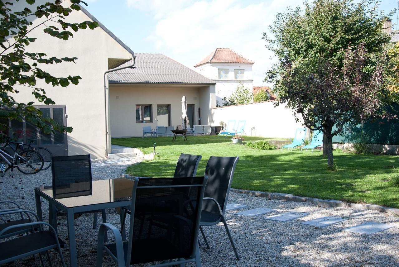 Sabines Apartments Ferienwohnungen Frauenkirchen Exteriér fotografie