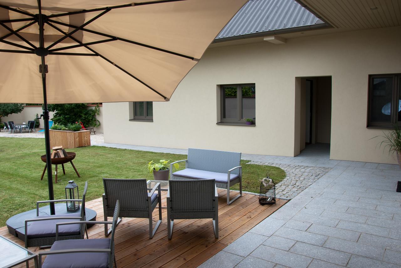 Sabines Apartments Ferienwohnungen Frauenkirchen Exteriér fotografie